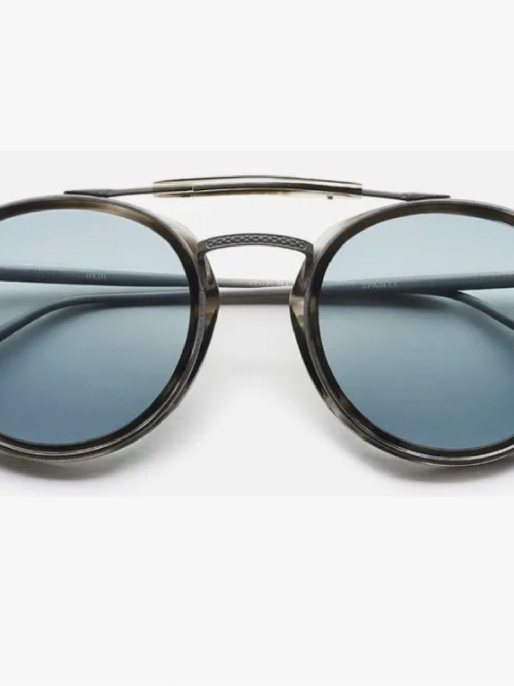 Men's Round Metal-Bridge Sunglasses in Blue Gradient